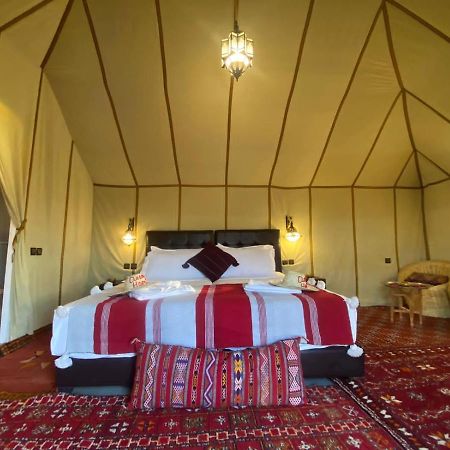 ホテルMerzouga-Traditional-Camp エクステリア 写真
